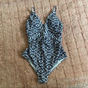 NWT Jessica Simpson One piece bathing suit